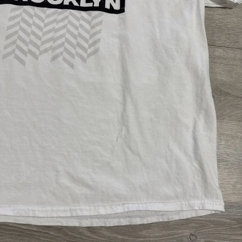 Brooklyn Nets Basketball Shirt Embrace Your Brooklyn White Tee Men's XL